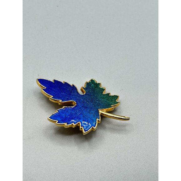 Blue and Green Maple Leaf Pin Brooch Enamel Over Gold Tone Colorful Ombre Pin - Picture 2 of 6